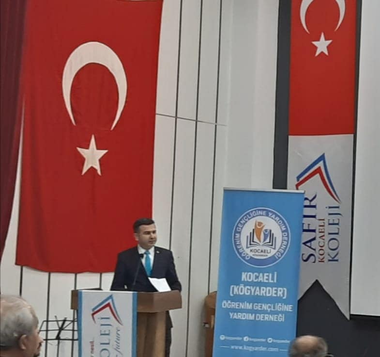  Kögyar-Der, Eyuder ve Kocaeli Safir Koleji'nin iş birliği ile düzenlenen ve Prof.Dr.Ayhan Aydın'ın katılımlarıyla sunulan 