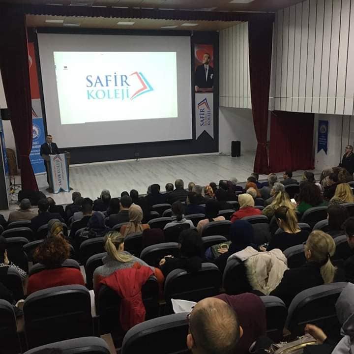 Kögyar-Der, Eyuder ve Kocaeli Safir Koleji'nin iş birliği ile düzenlenen ve Prof.Dr.Ayhan Aydın'ın katılımlarıyla sunulan 
