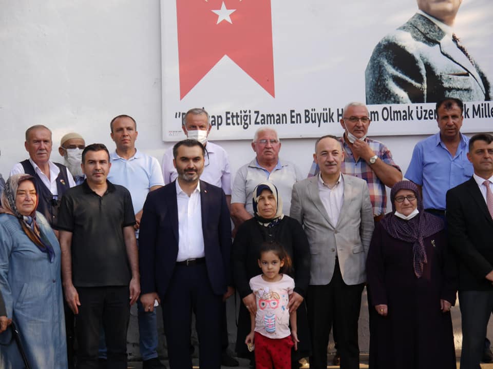 Kırıkkale Belediye Başkanımız Sn.Mehmet SAYGILI, Ak Parti Kırıkkale İl Başkanımız Sn.Mustafa KAPLAN ile birlikte Şehitlerimizin emanetleri olan Şehit aileleri ve gazilerimiz ile dernek binasında bir araya gelerek, Türkiye Harp Malulü Gaziler, Şehit Dul ve Yetimler Derneğini kuruluşunun 106. yıl dönümü nedeniyle dernek binasında bir araya geldik. Dernek Başkanımız Sn. Rıfat ÖCAL'a ve Yönetimine, Şehit Anne ve Babalarına, Gazilerimize ve ailelerine misafir perverliklerinden dolayı teşekkür ederim. Şehit ve Gazilerimize Minnettarız..