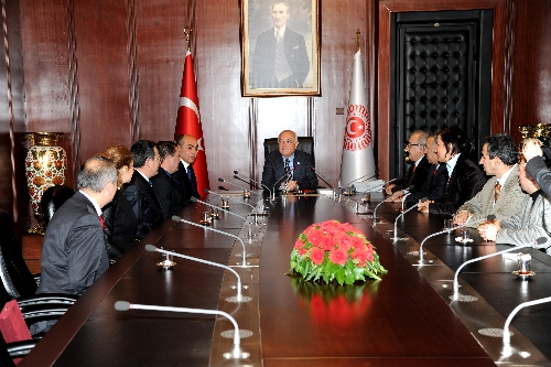 Kırşehirliler Vakfı TBMM başkanını ziyaret etti.