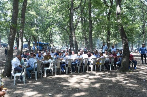  ÜNAL KAYA Piknik Programında Konuştu; “BEN DEĞİL BİZ OLMALIYIZ” dediÜNAL KAYA Piknik Programında Konuştu; “BEN DEĞİL BİZ OLMALIYIZ” dedi